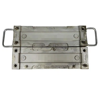 Moule d'injection pour bracelet fluorescent